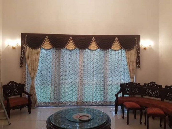 Curtain Set 9