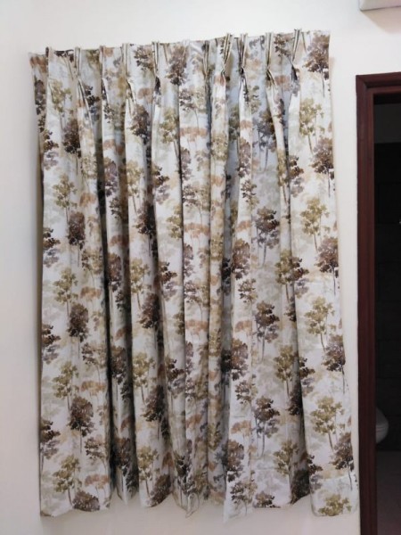 Curtain Set 84